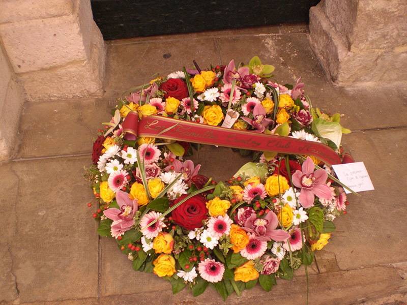 couronne-obseques-fleuriste-art-et-nature