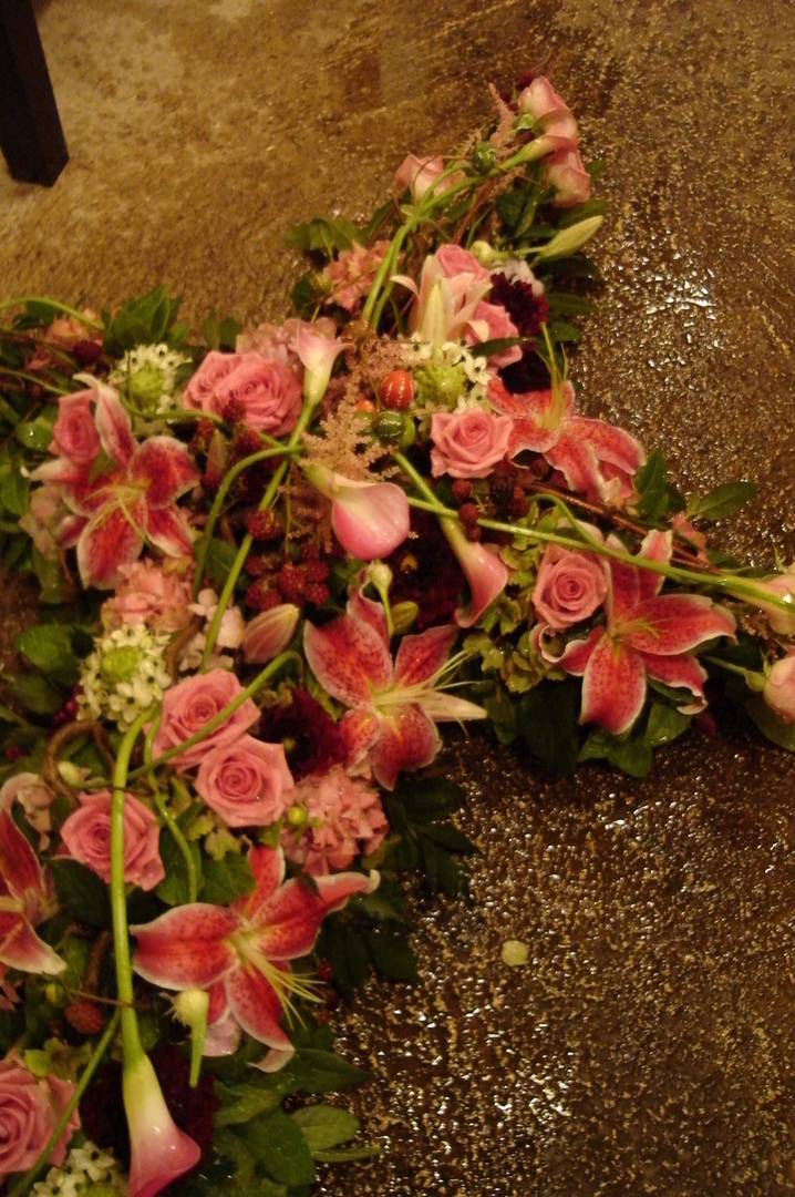 croix-compositions-obseques-fleuriste-art-et-nature